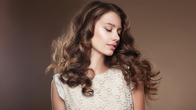 Changer de look en un clin d'oeil avec les extensions de cheveux